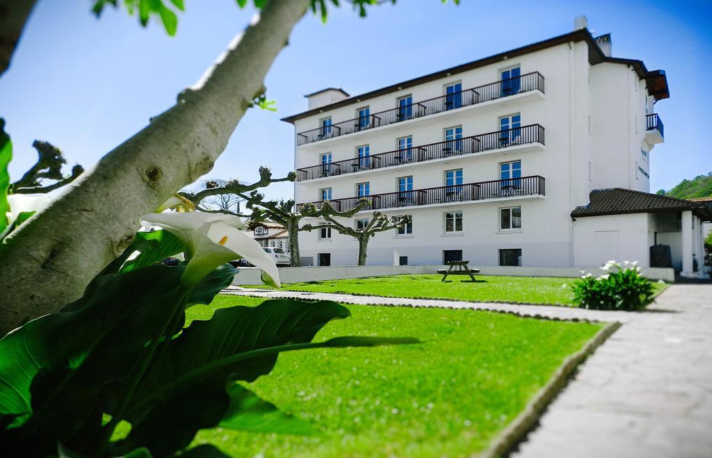 Hotel Restaurant Bonnet Saint-Pée-sur-Nivelle Exterior foto